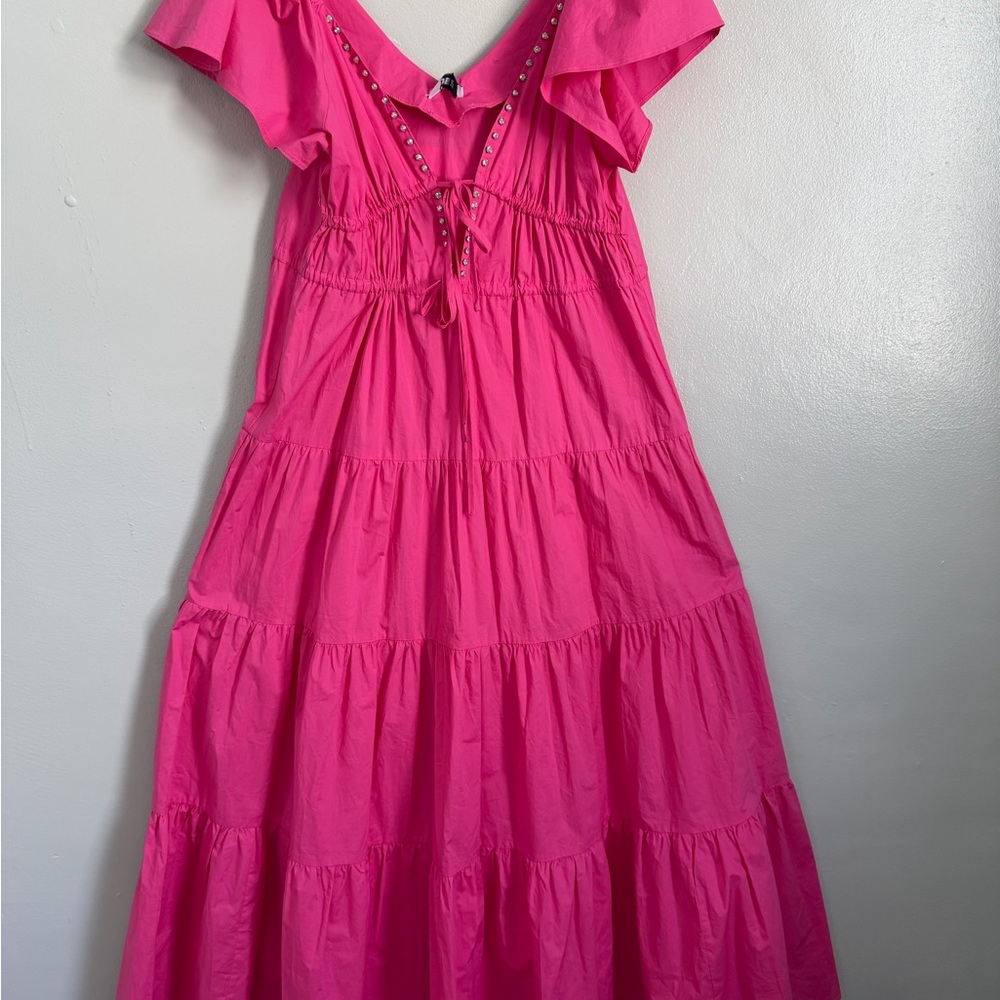 Pink maxi dress with ruffles and stepped skirt - Picture 9 of 11